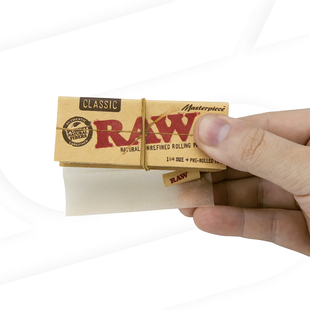 RAW Classic Masterpiece Rolling Papers - Image 6