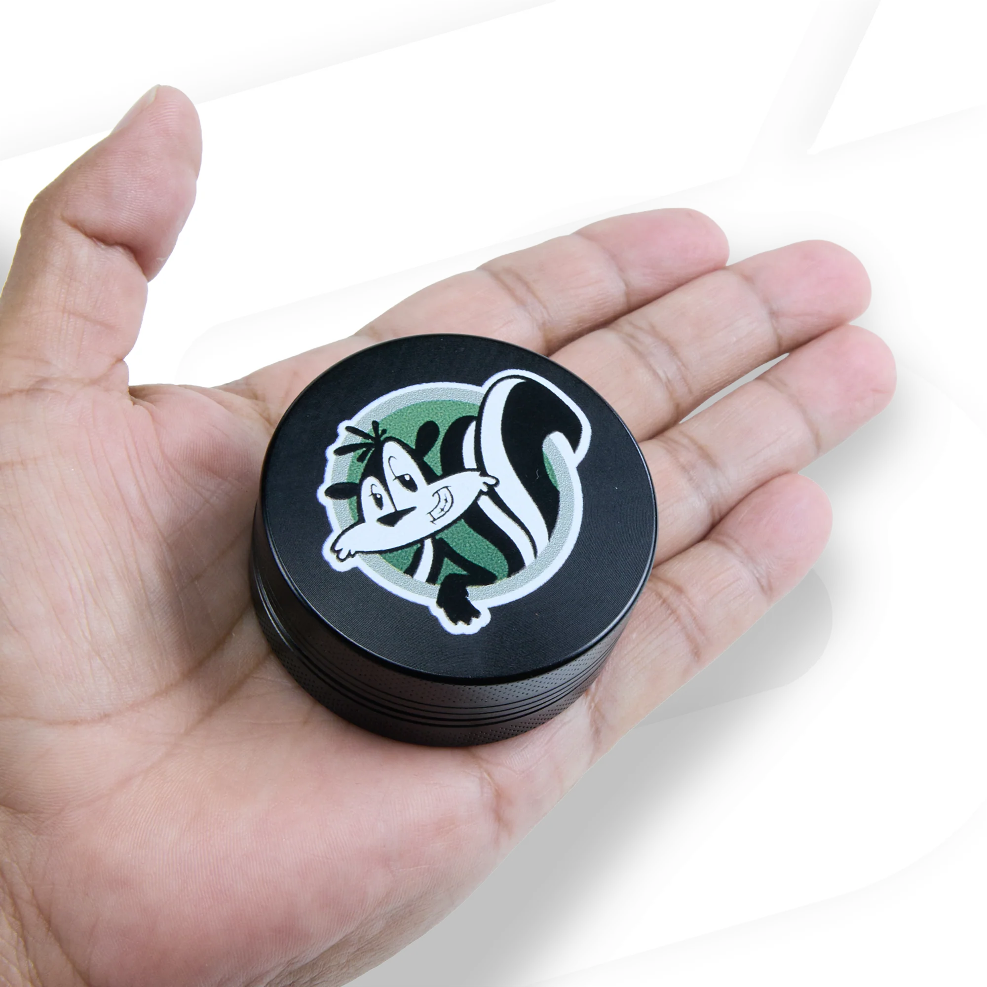 Skunk 55mm Grinder - Image 4